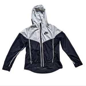 Nike Women’s Windrunner Black White Windbreaker Jacket Size Small